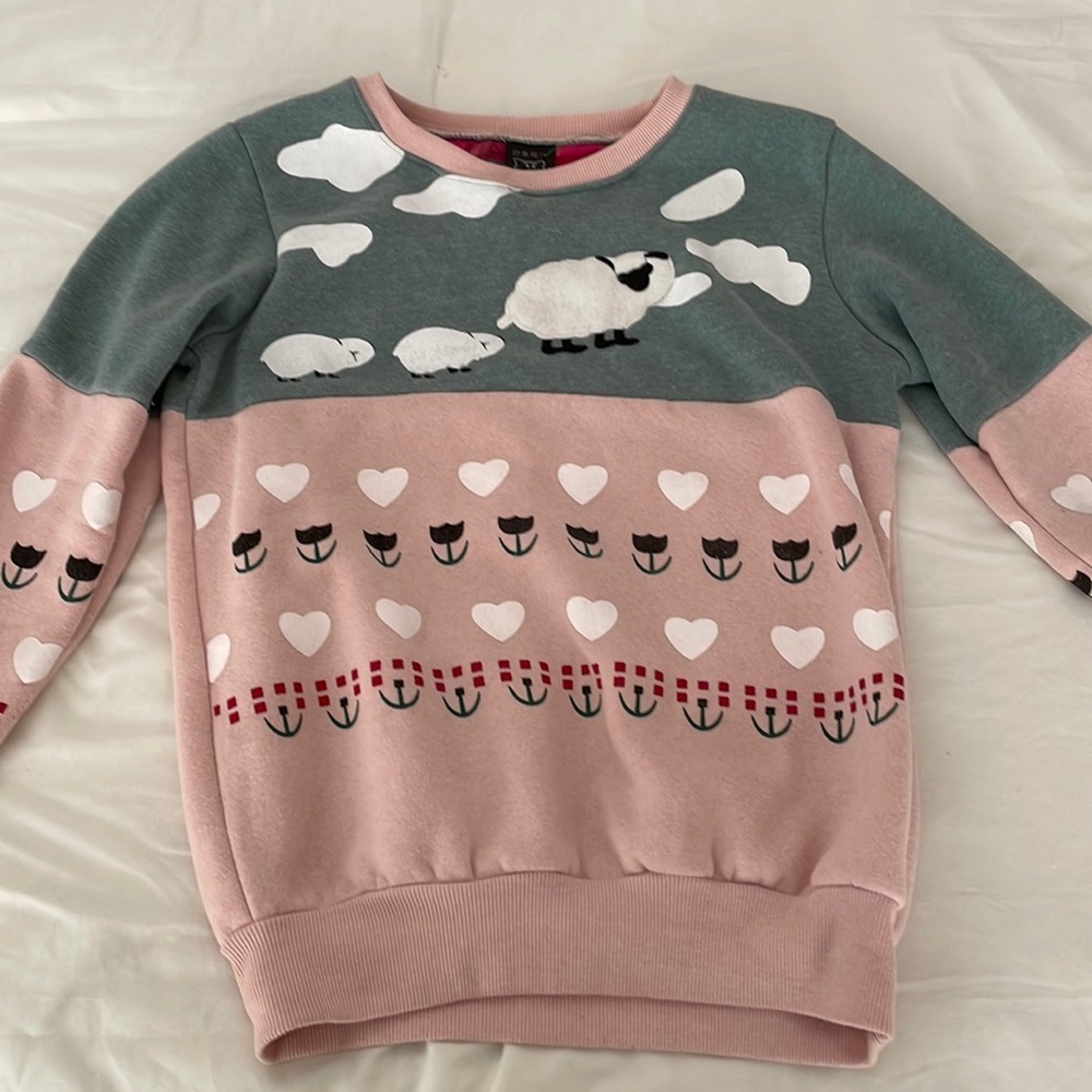 Vintage Sweatshirt with Sheep, Flowers, Clouds, Hearts!